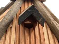 Vogelvoederhuisje met Nestkastje  45 x 38 x 35 cm