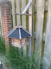 Insectenhotel - Hangend aan ketting - 41 x 49 x 40 cm