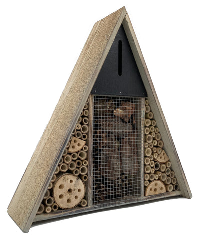 Insectenhotel driehoek 36 x 10 x 36 cm. Bijenhotel