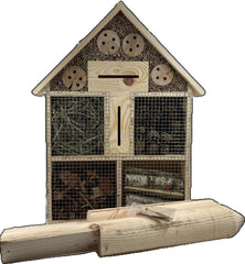Vrijstaand insectenhotel op paaltjes - 8 x 45 x 58 cm.