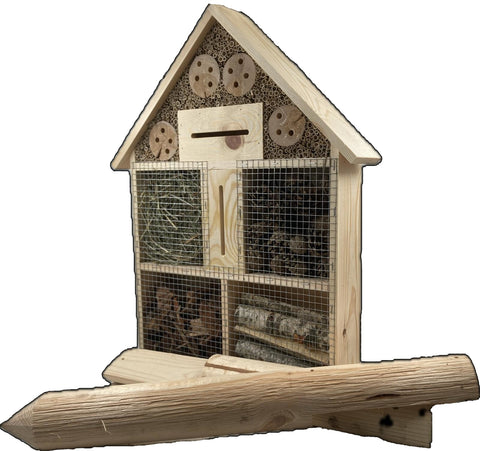Vrijstaand insectenhotel op paaltjes - 8 x 45 x 58 cm.